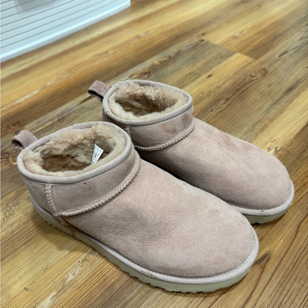 Light Blush Uggs
